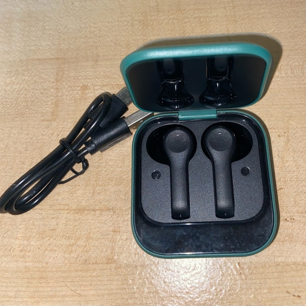 Waayu Wireless Headphones